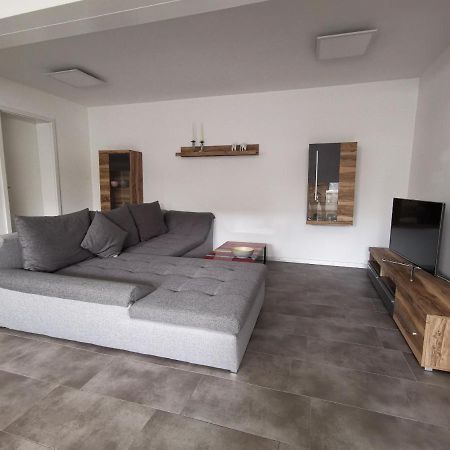 Moderne Wohnung Mit Terrasse Und Eigenem Zugang. Remscheid Buitenkant foto