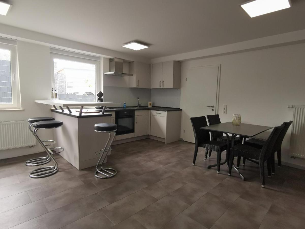 Moderne Wohnung Mit Terrasse Und Eigenem Zugang. Remscheid Buitenkant foto